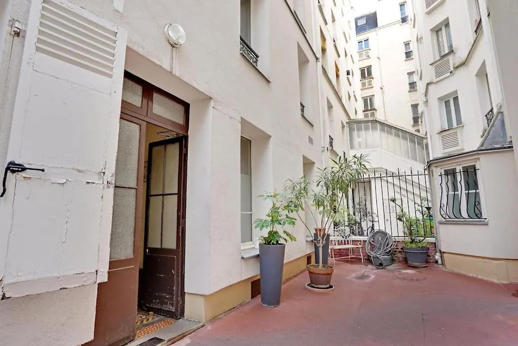 Apartment Proche Champs Elysees *